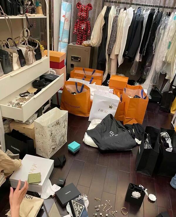 资兴市回收顶奢鞋服